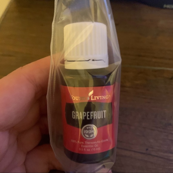 Young Living Grapefruit Essential Oil